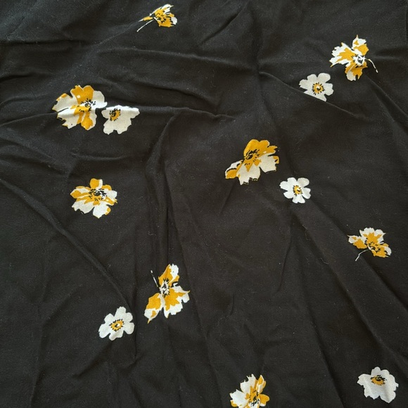 Old Navy Yellow Flower Dress - Picture 5 of 8